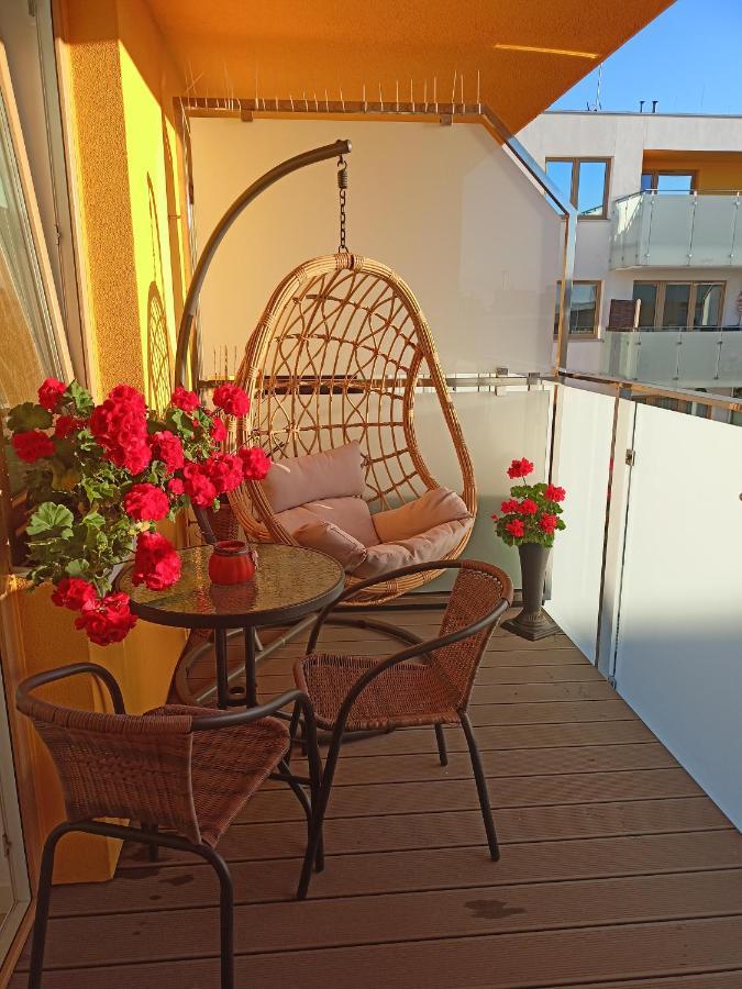 Apartament Fala-Miodowy Dom Kołobrzeg Exterior foto